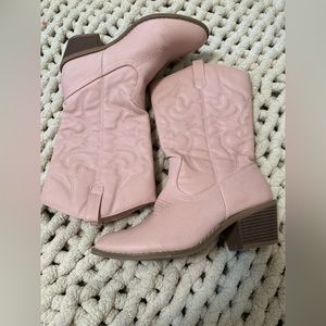 Pink cowgirl boots